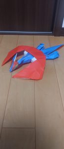 砂を泳ぐメガボーマンダ